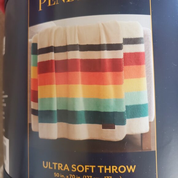 NWT Pendelton Ultra Soft Throw, 50 X 70 inches - Picture 2 of 10